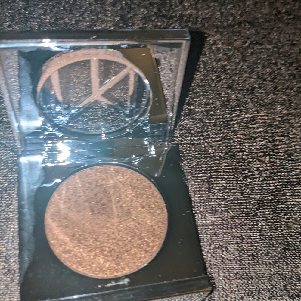 Il Makiage - Color Boss Eyeshadow News Flash 959 | 2.5 g